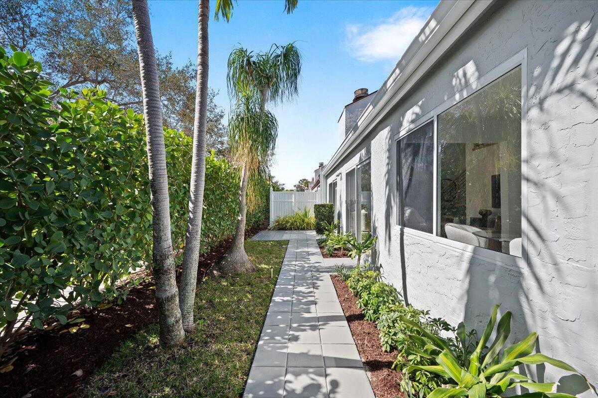 17068 Traverse, Jupiter FL 33477
