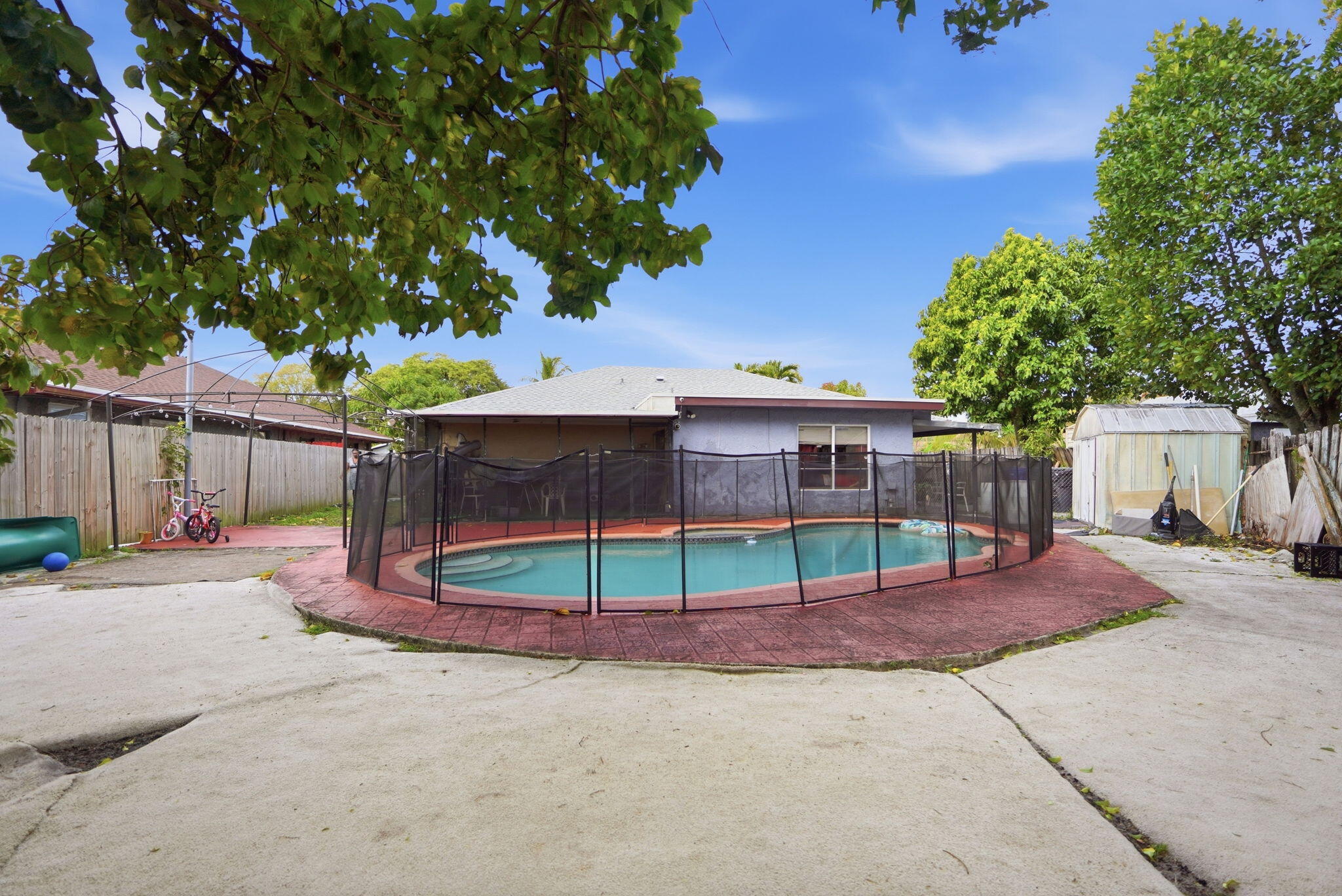 1301 SW 75th, North Lauderdale FL 33068