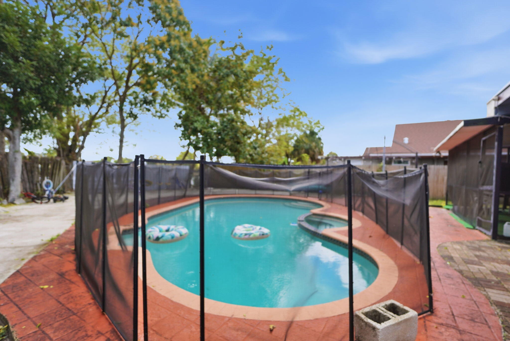 1301 SW 75th, North Lauderdale FL 33068