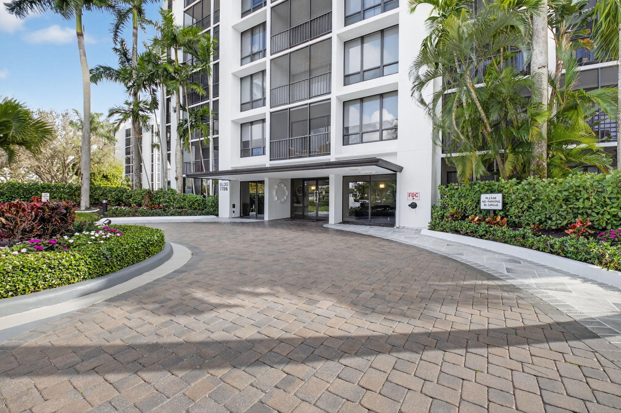 7786 Lakeside #684, Boca Raton FL 33434