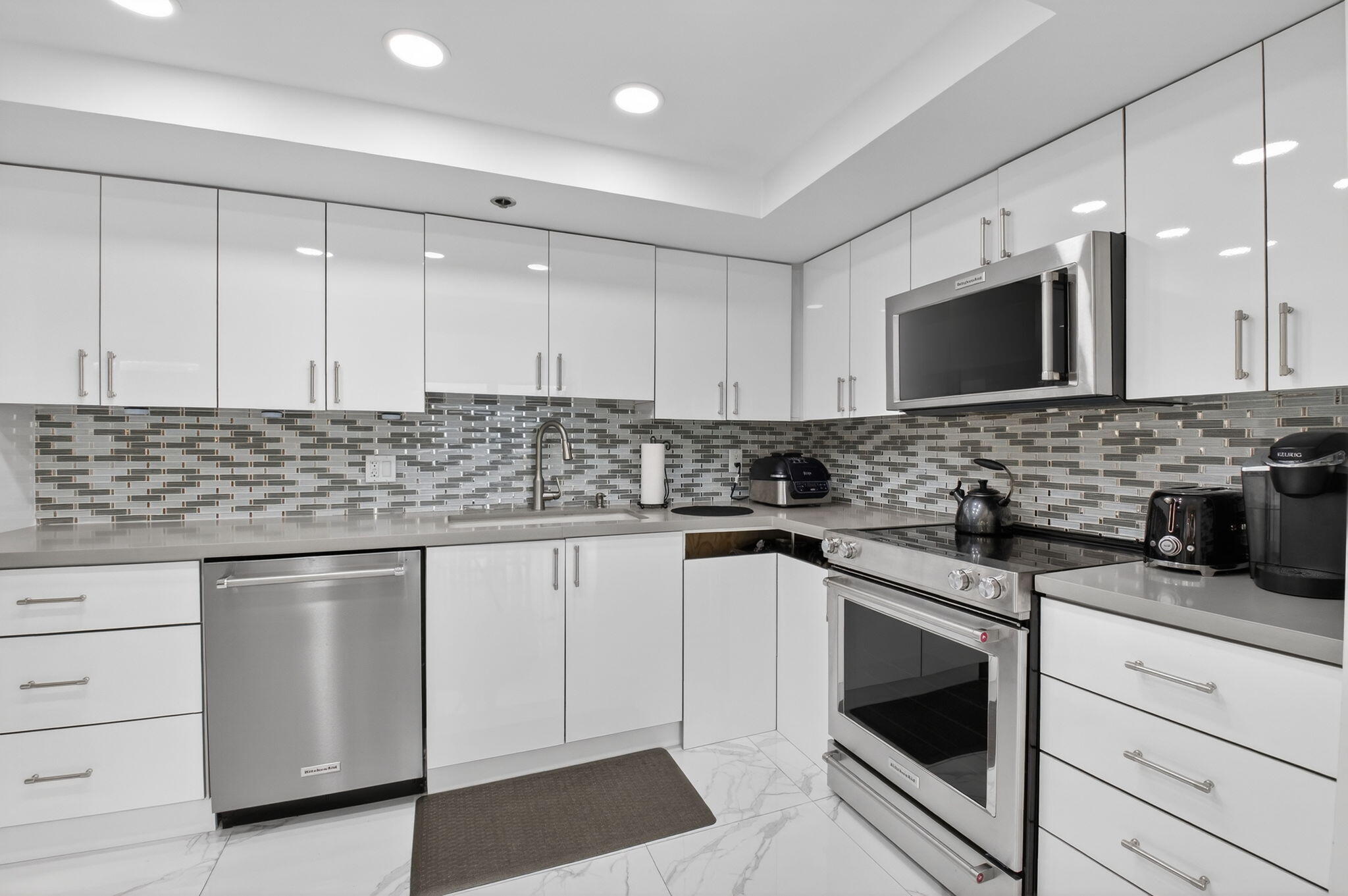 7786 Lakeside #684, Boca Raton FL 33434