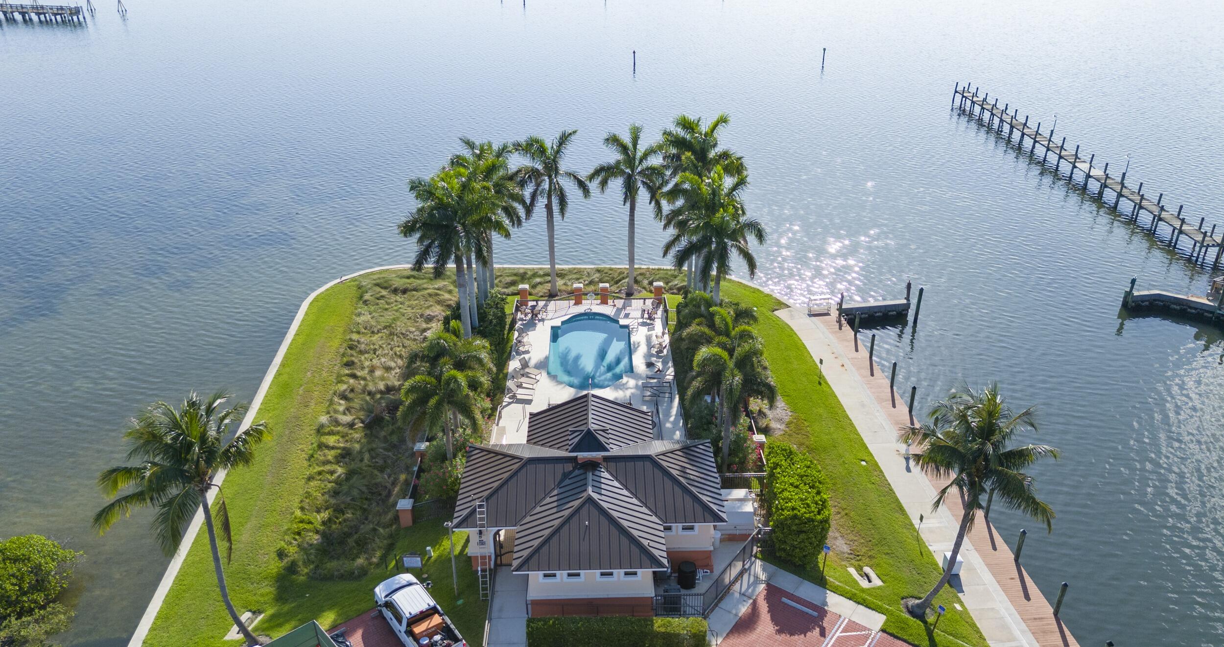 1533 NE Outrigger Landings #3-205, Jensen Beach FL 34957