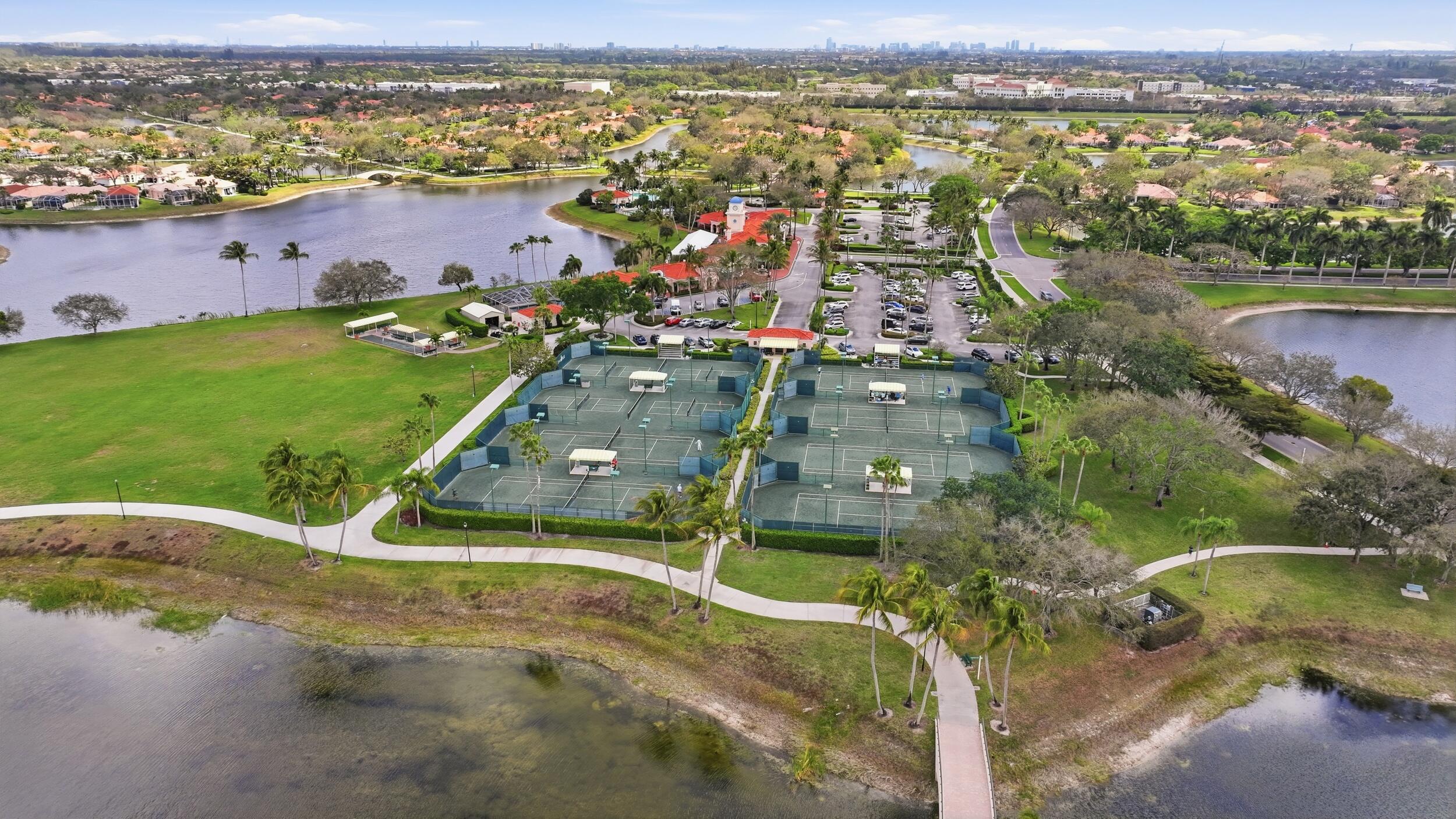 2122 Tigris, West Palm Beach FL 33411
