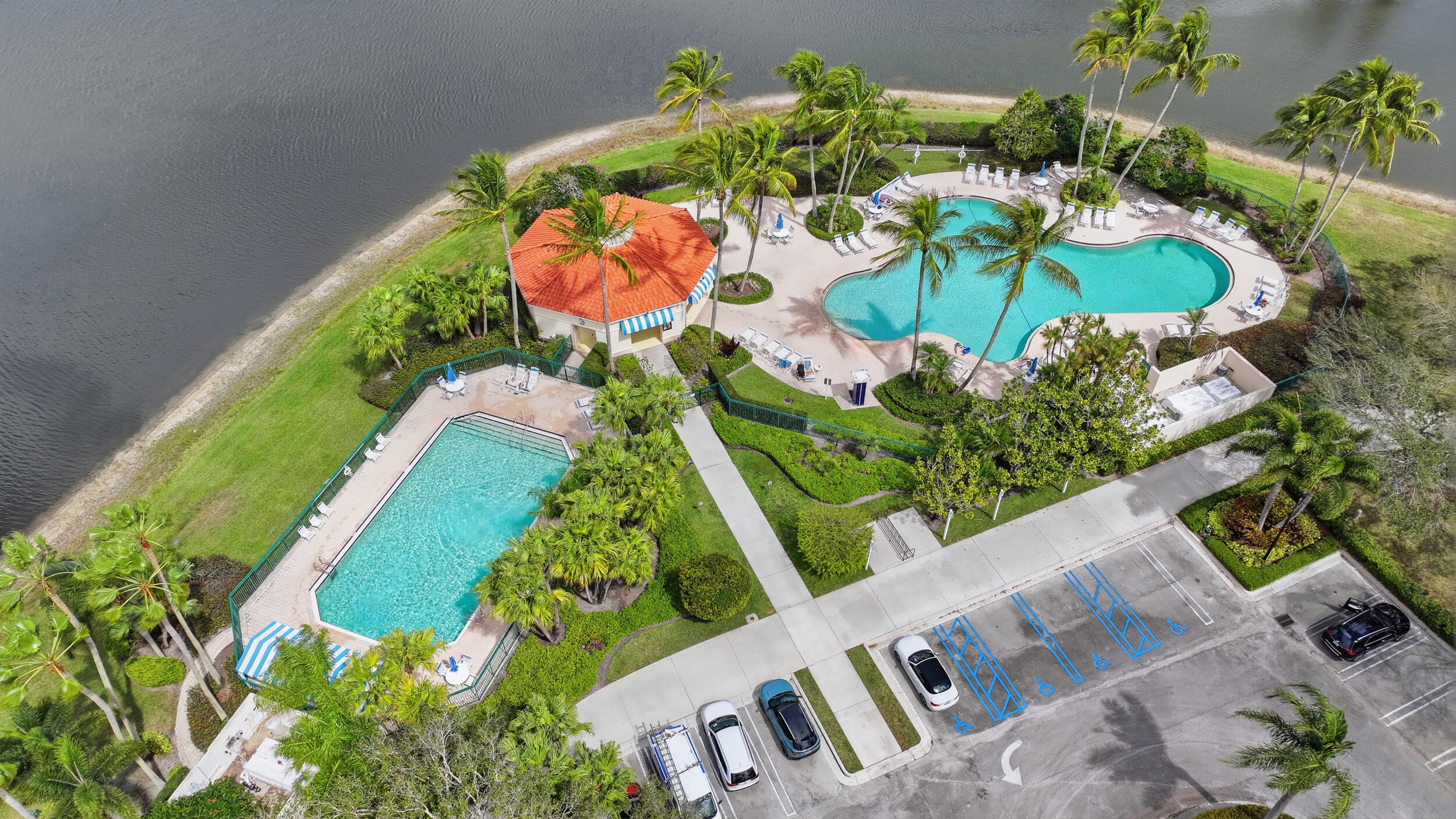 2122 Tigris, West Palm Beach FL 33411