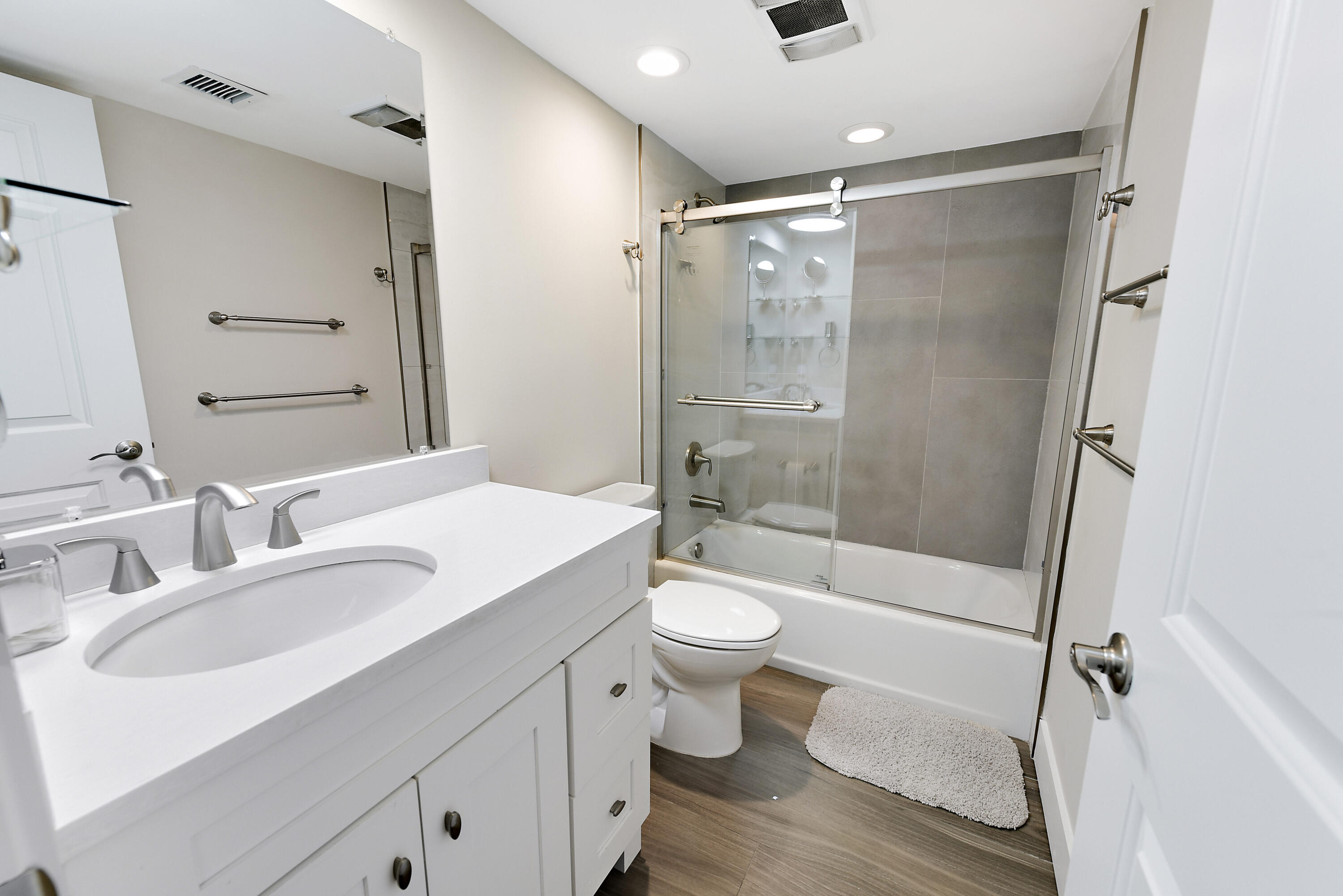 7369 Orangewood #301, Boca Raton FL 33433