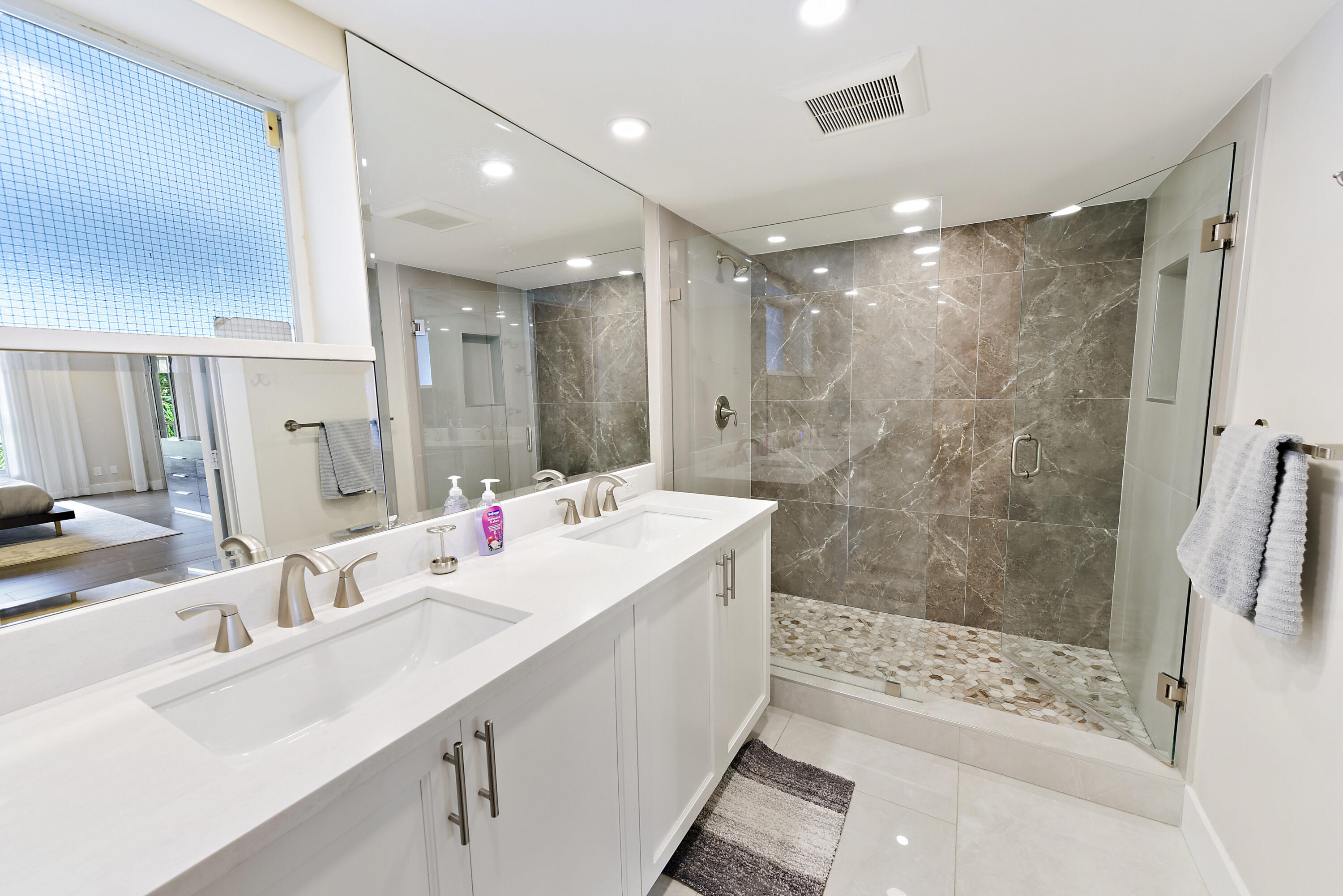 7369 Orangewood #301, Boca Raton FL 33433