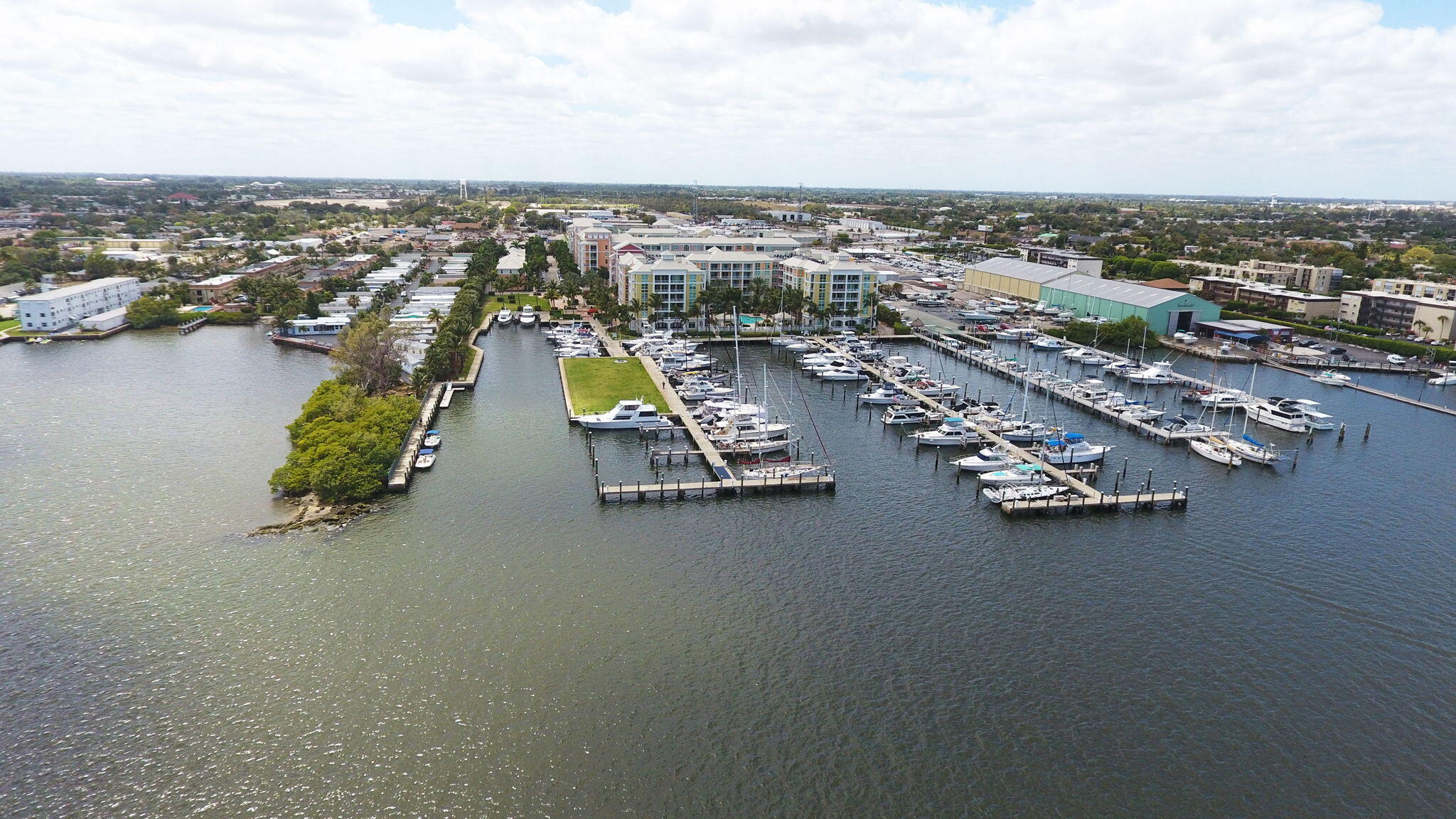 804 E Windward #612, Lantana FL 33462