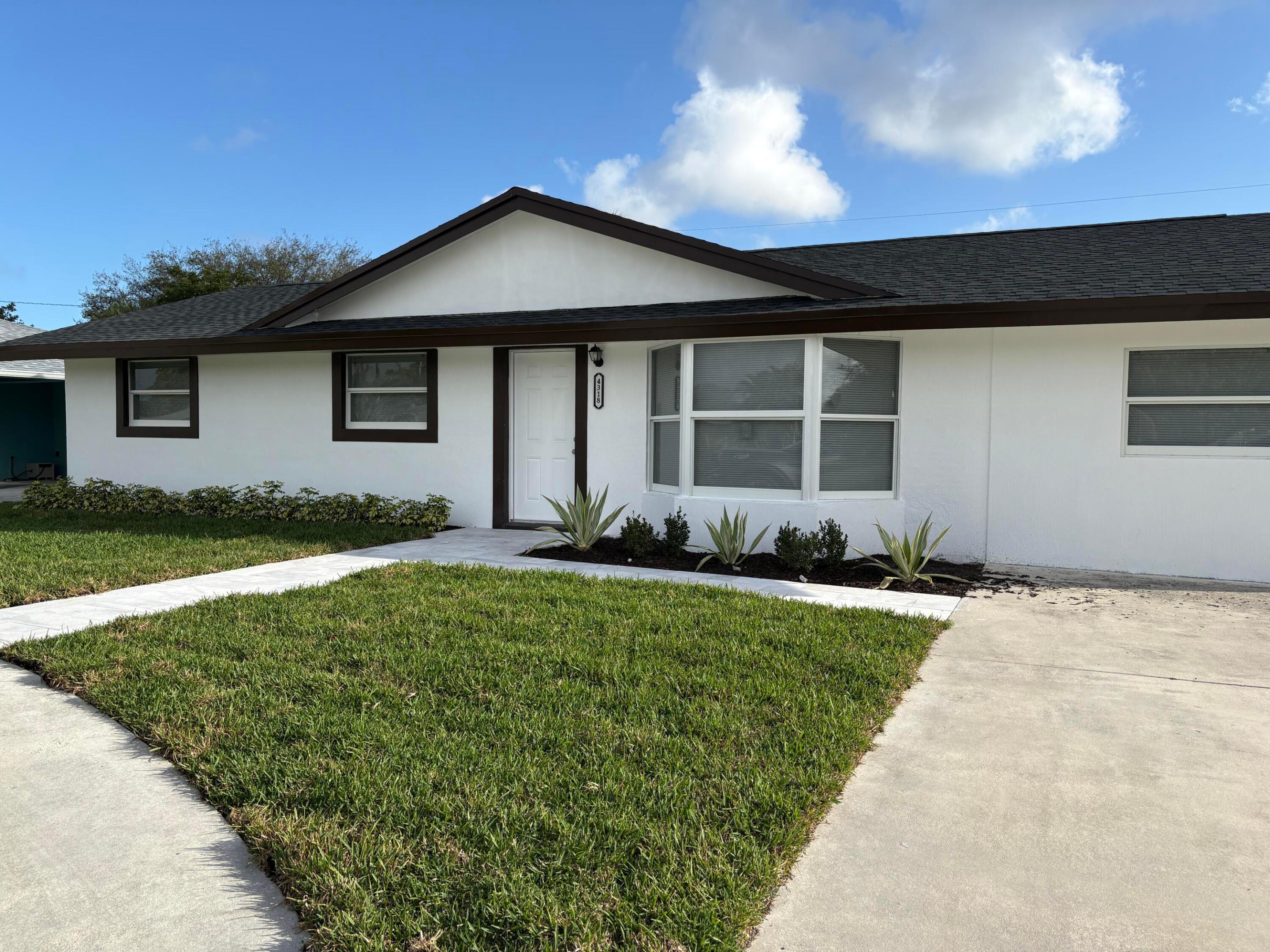 4318 Crestdale, Palm Beach Gardens FL 33410