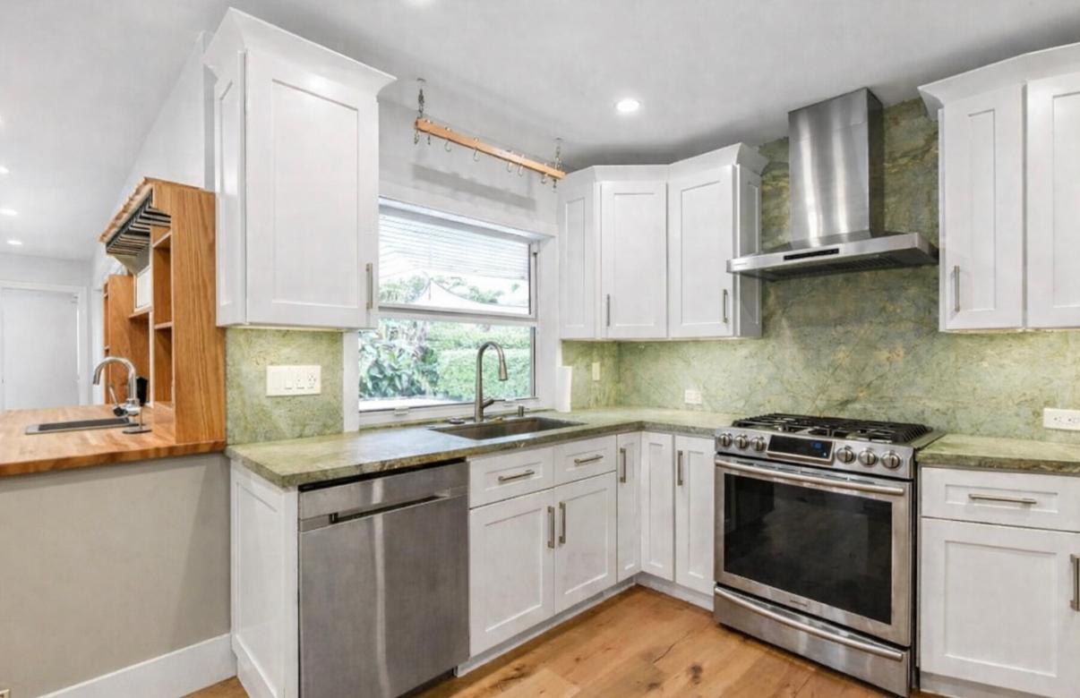 784 Dover, Boca Raton FL 33487