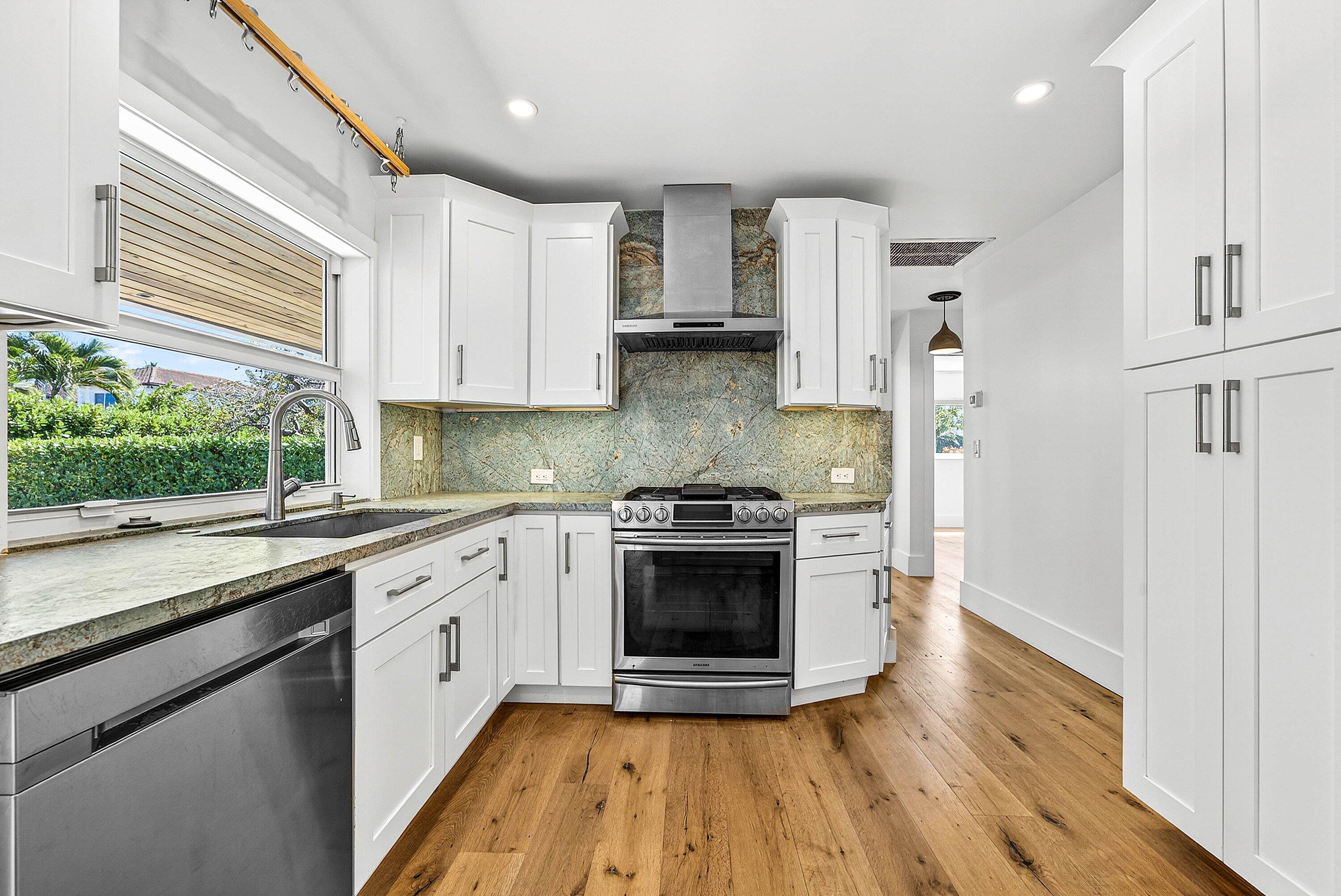 784 Dover, Boca Raton FL 33487
