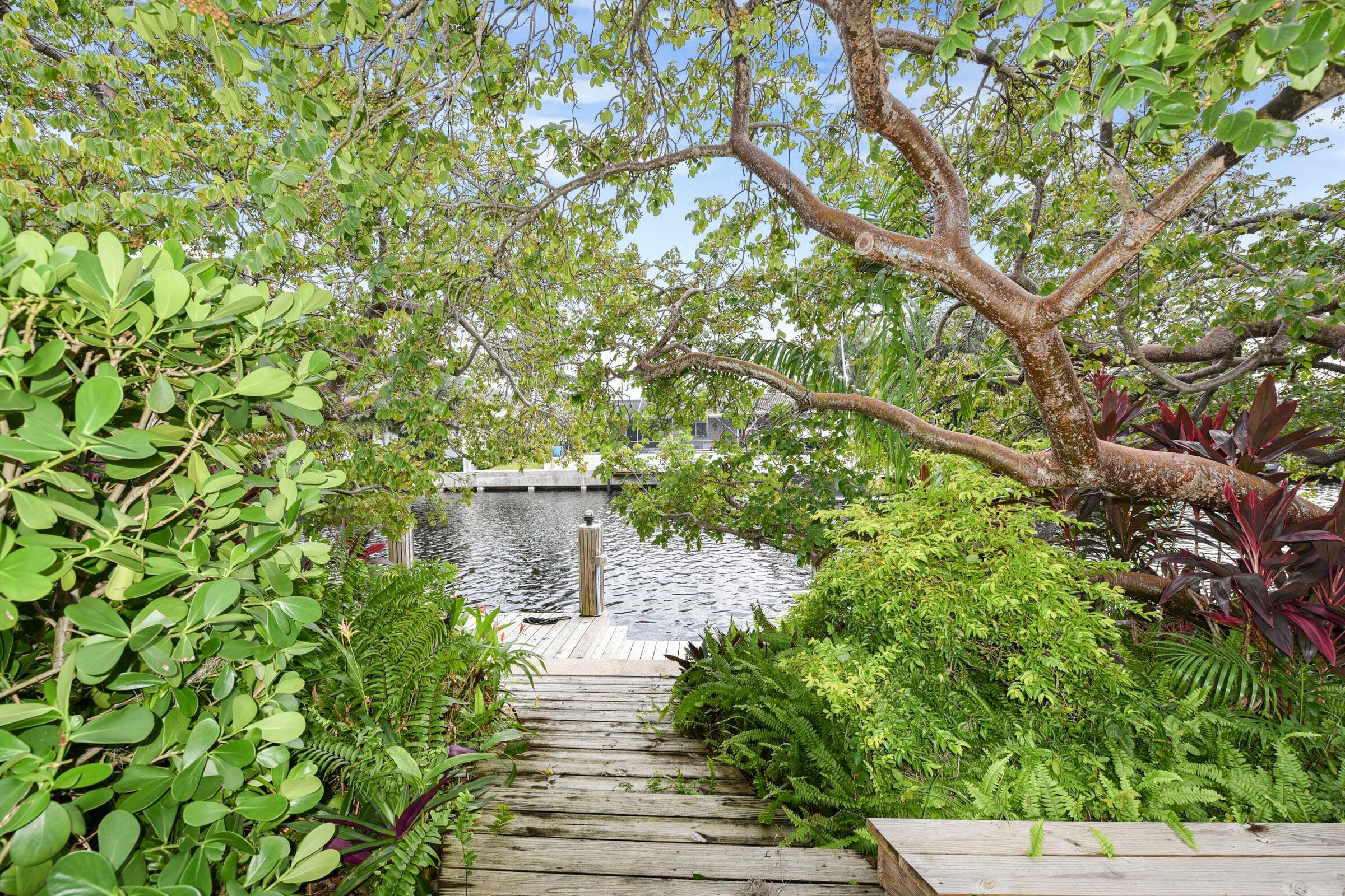 784 Dover, Boca Raton FL 33487