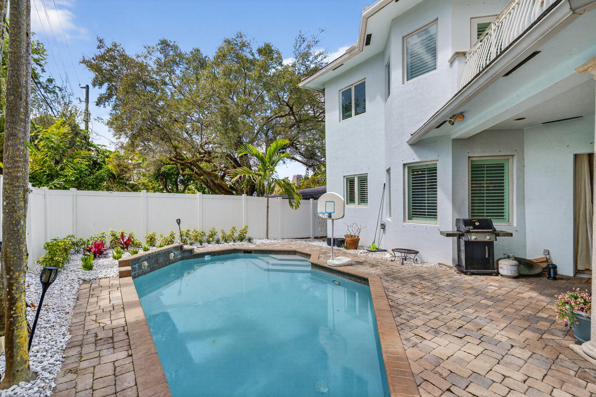 1020 SE 11th, Fort Lauderdale FL 33316