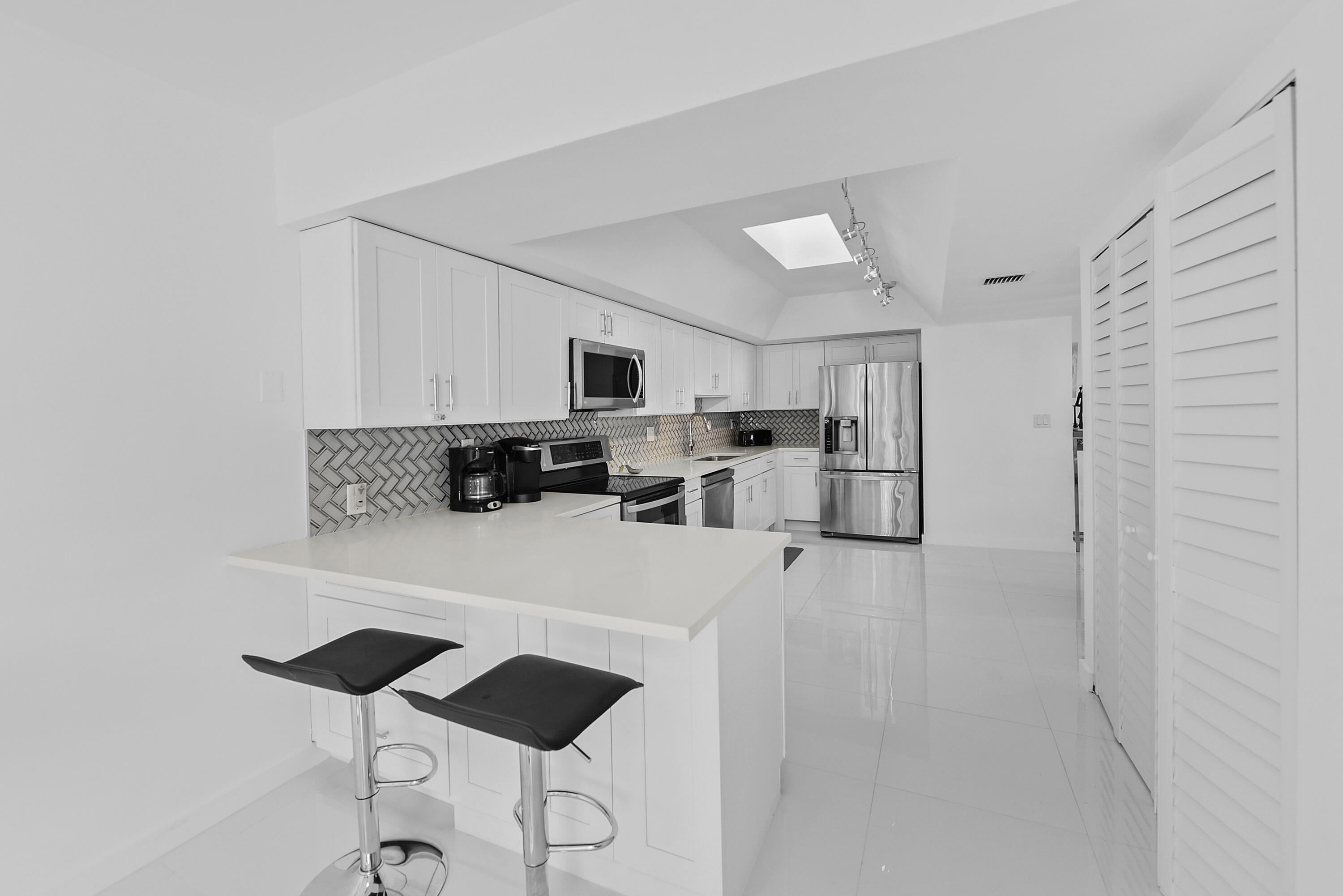 7369 Orangewood #303, Boca Raton FL 33433