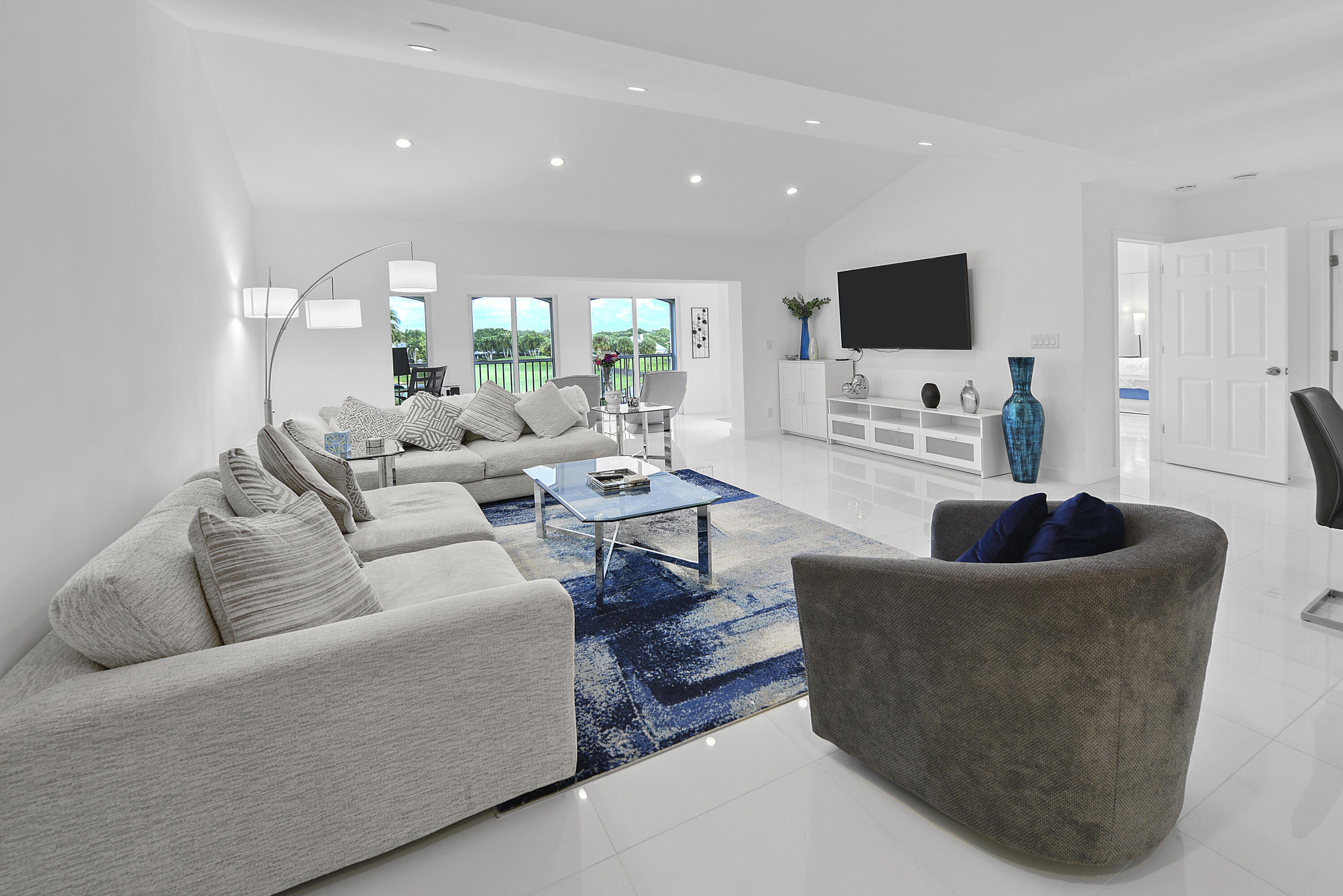 7369 Orangewood #303, Boca Raton FL 33433