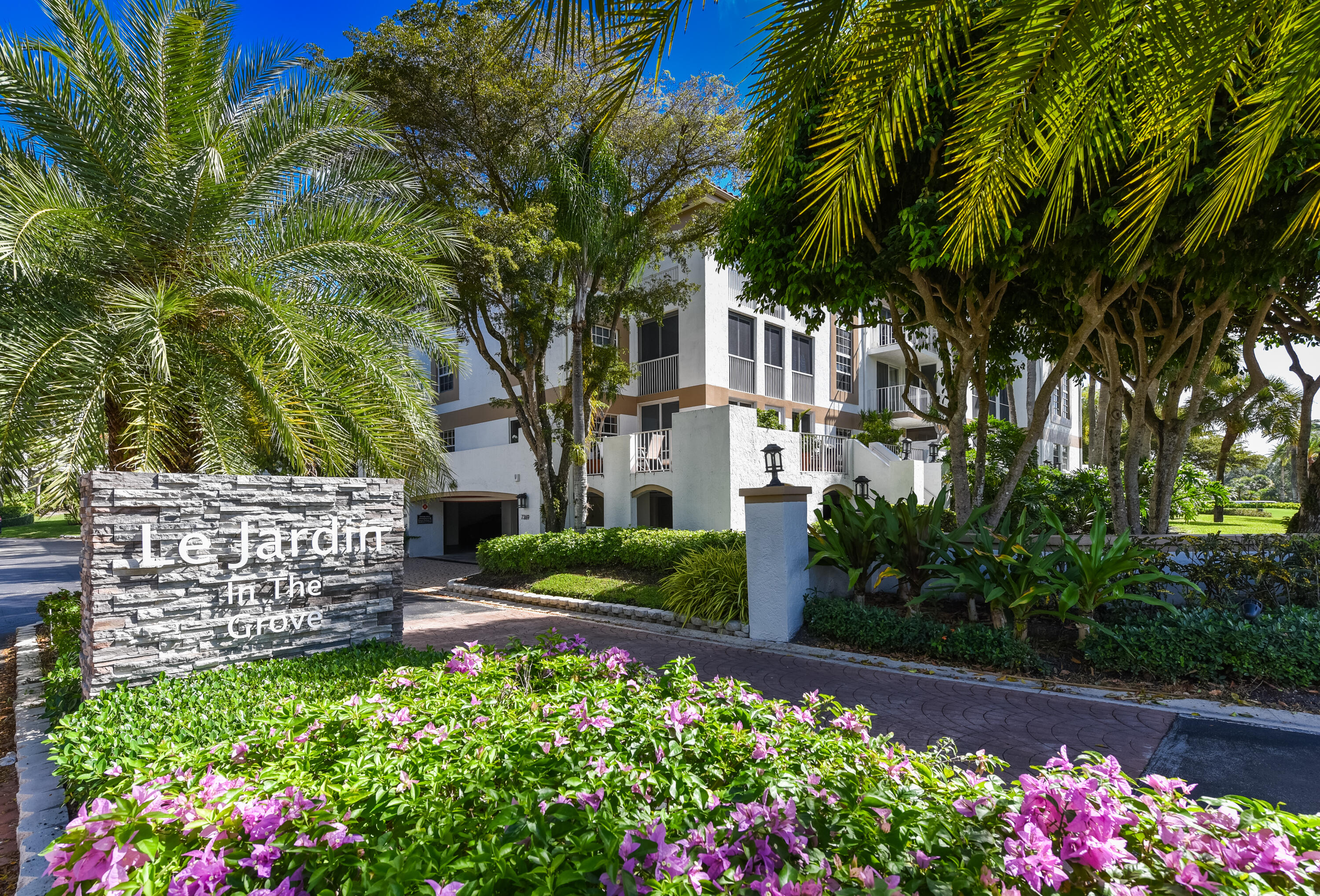 7369 Orangewood #303, Boca Raton FL 33433