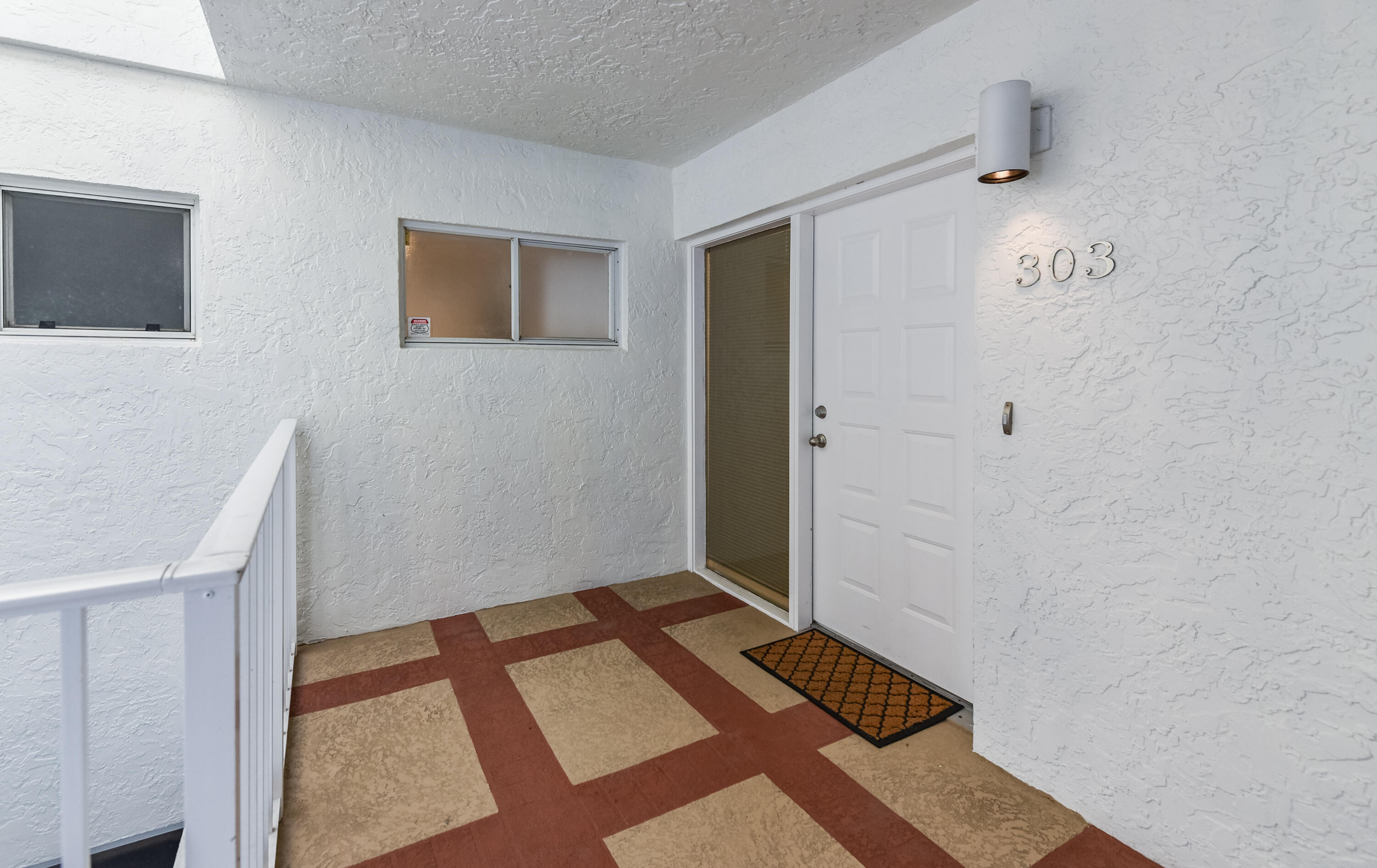 7369 Orangewood #303, Boca Raton FL 33433