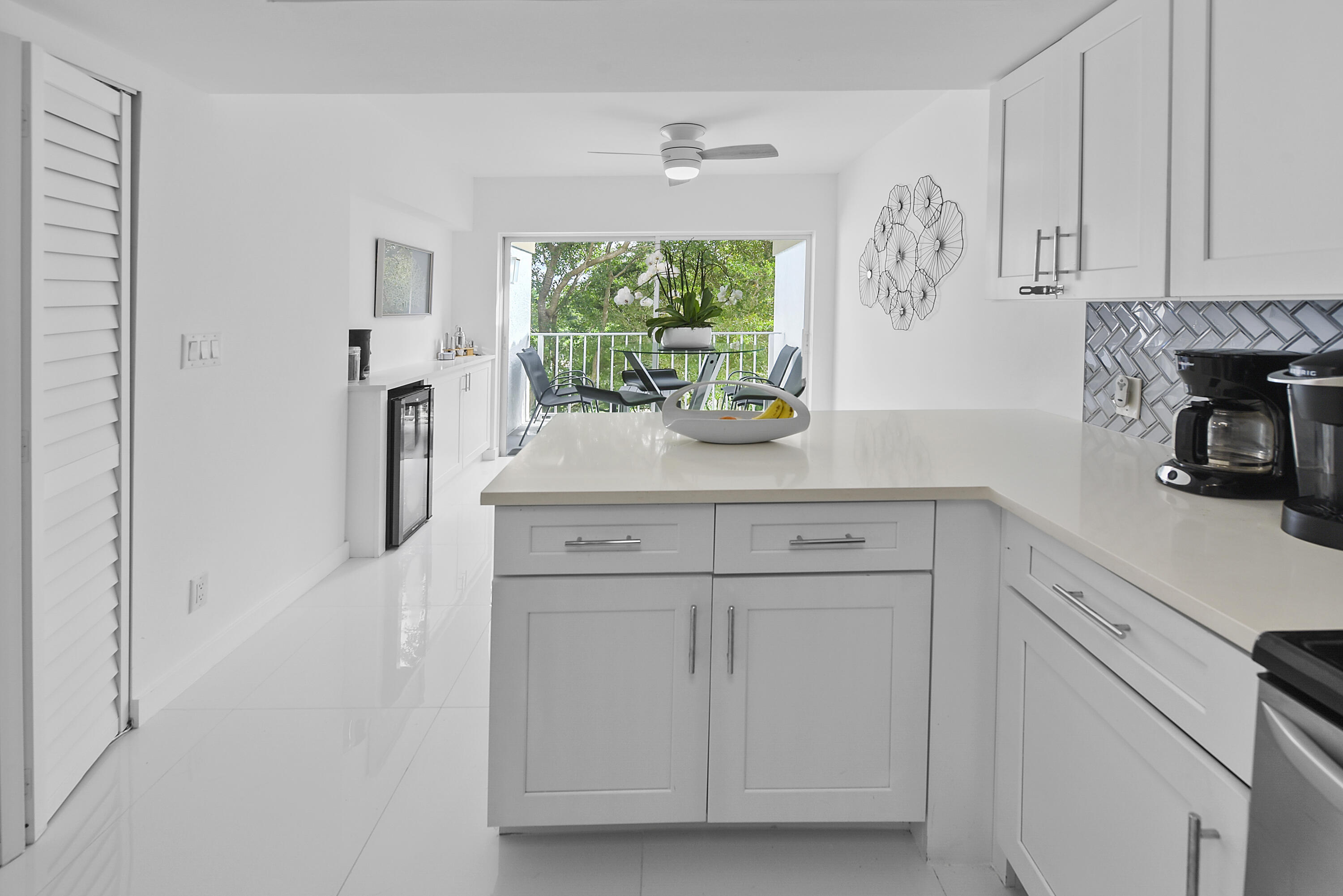 7369 Orangewood #303, Boca Raton FL 33433