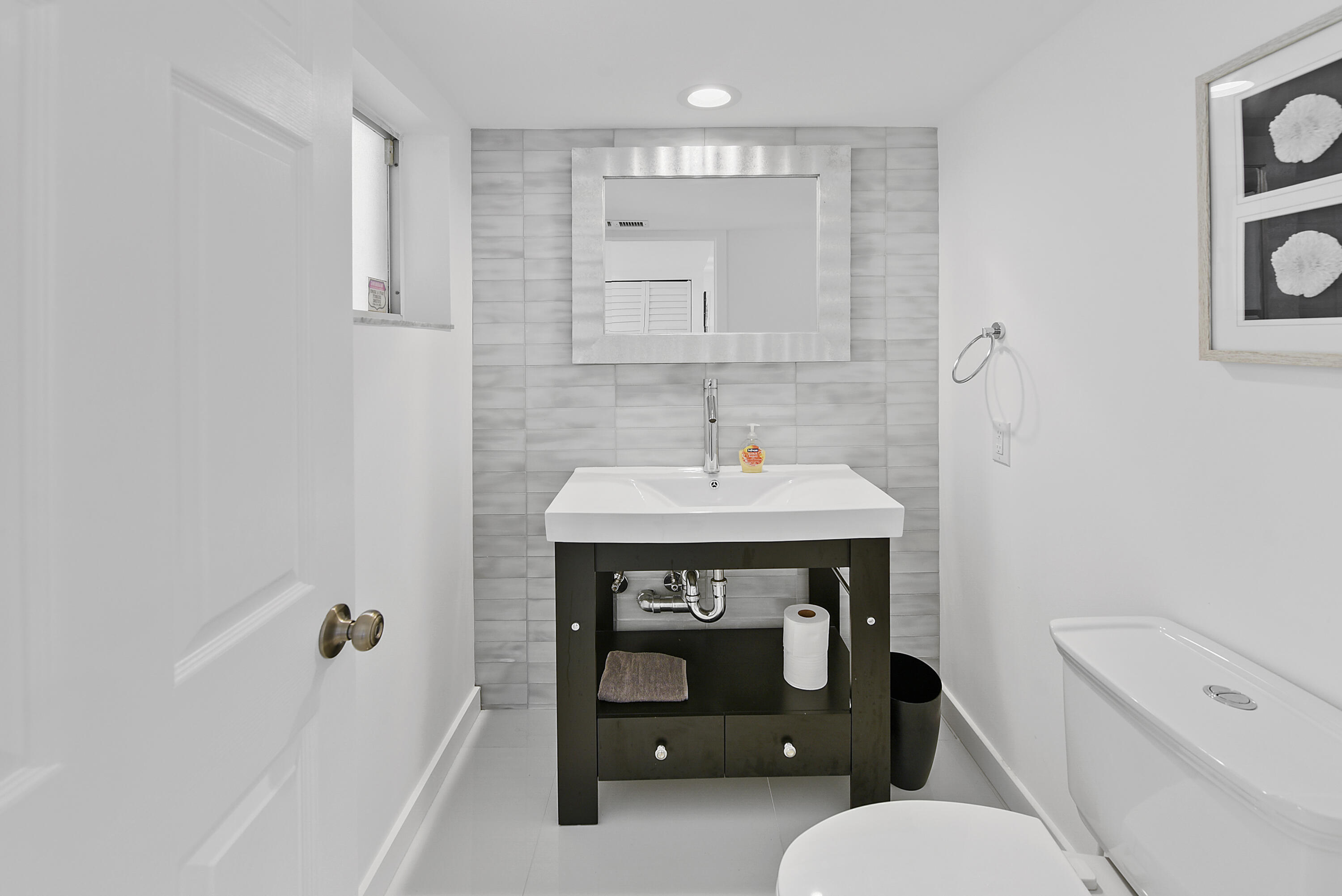 7369 Orangewood #303, Boca Raton FL 33433
